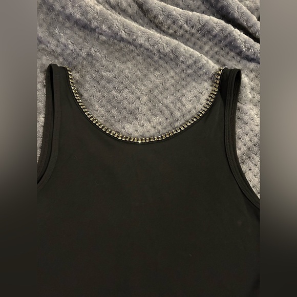 Gorgeous NWT Black Rhinestone Twist Neckline Express Top SzM - Picture 5 of 6